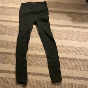 Lululemon paisley reveal tight size 4